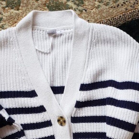 GAP Women's Boyfriend Cardigan with Navy Blue Stripes - Picture 2 of 2